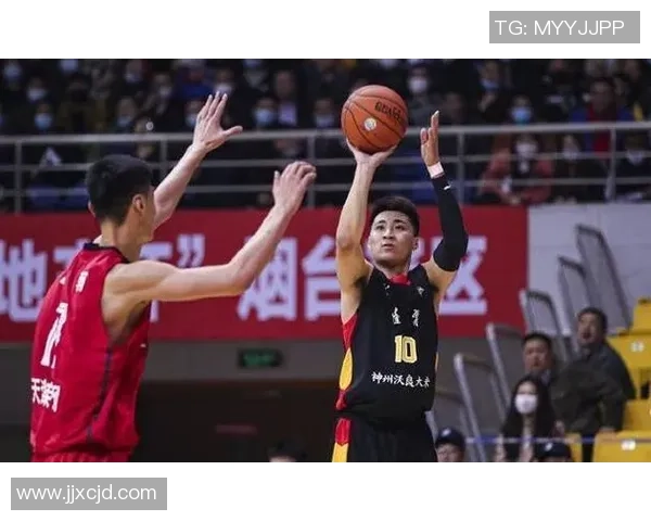 深圳篮球队力量变革引发热议探索新阶段的崛起与挑战